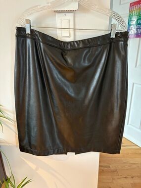 Michael Kors Black Faux Leather Pencil Skirt